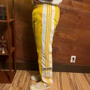 ADIDAS NWT Adibreak Tear Away Track Pants Size XS Yellow 3 Stripe Streetwear